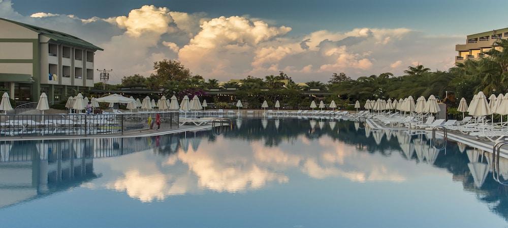 Курортный комплекс Vonresort Elite & Aqua Сиде