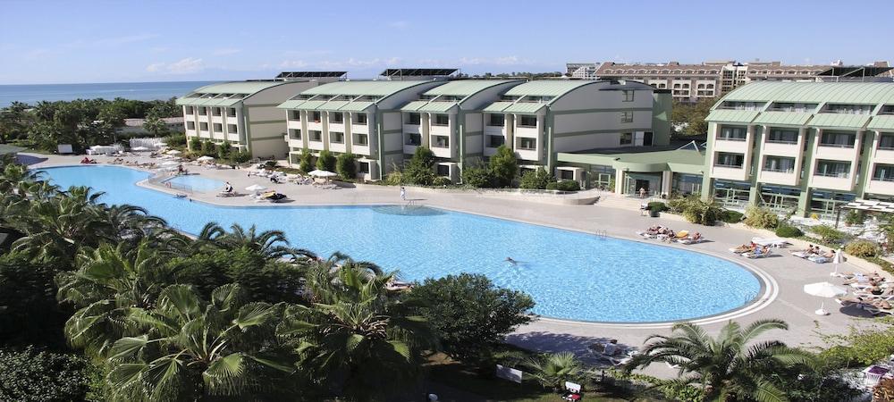 Курортный комплекс Vonresort Elite & Aqua 5*